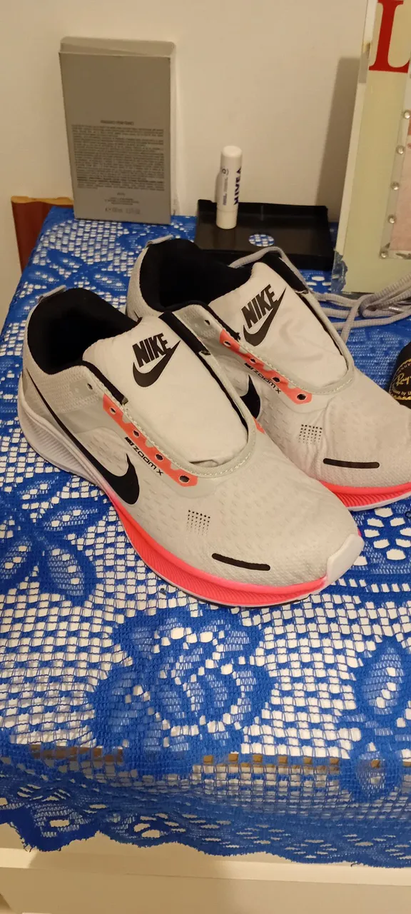 Tênis Nike Zoom X - Novo! Cores vibrantes