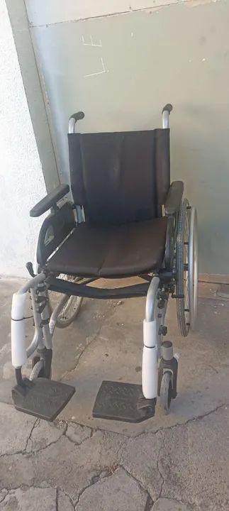 Cadeirinha de Rodas - Usada - Foto 2