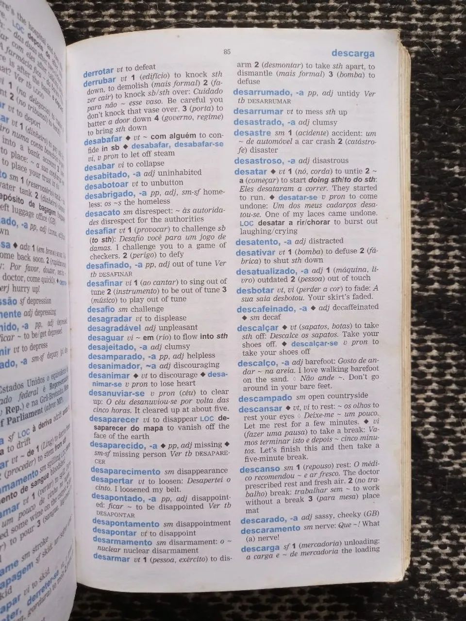 Dicionário de Inglês - Oxford Escolar - Foto 4