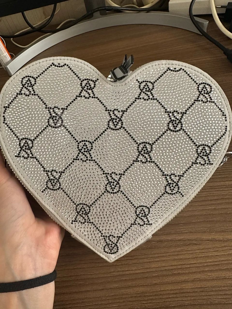 Bolsa coração Victorias Secret  - Foto 4