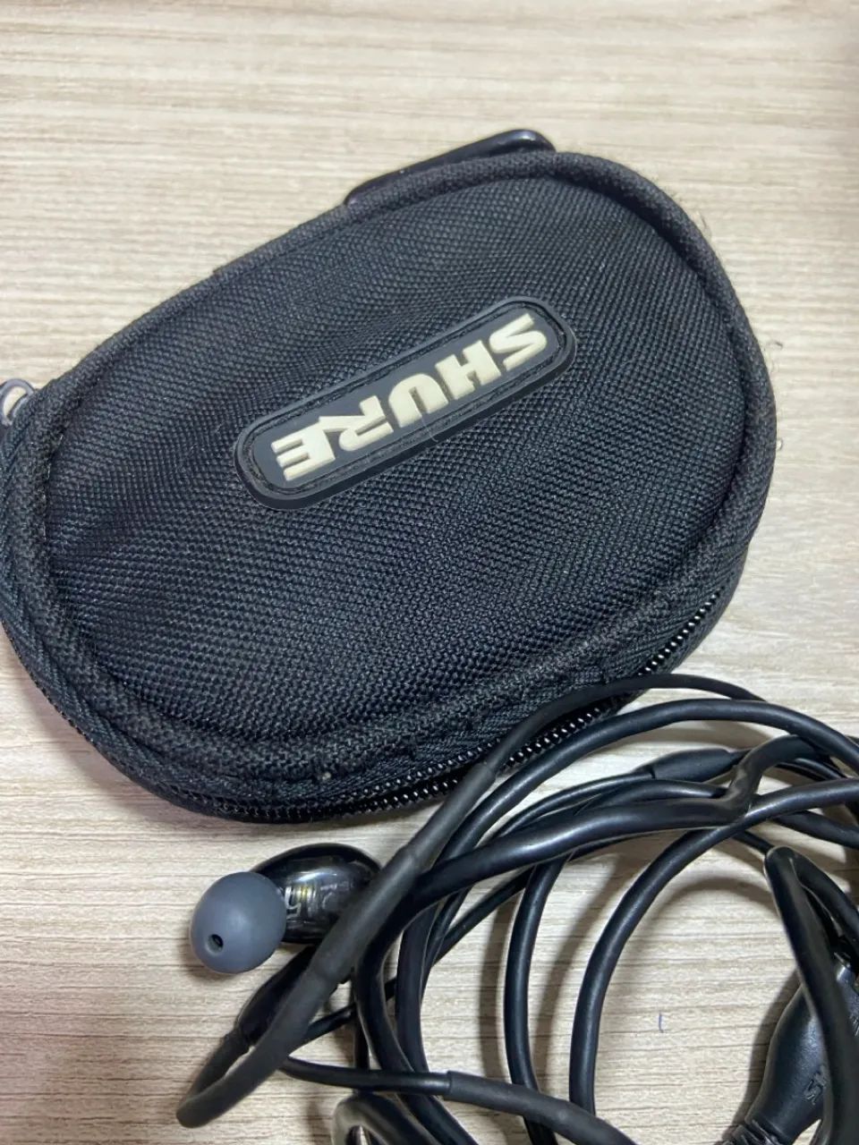 Fone de Ouvido Profissional In-Ear Shure SE215 - Foto 2