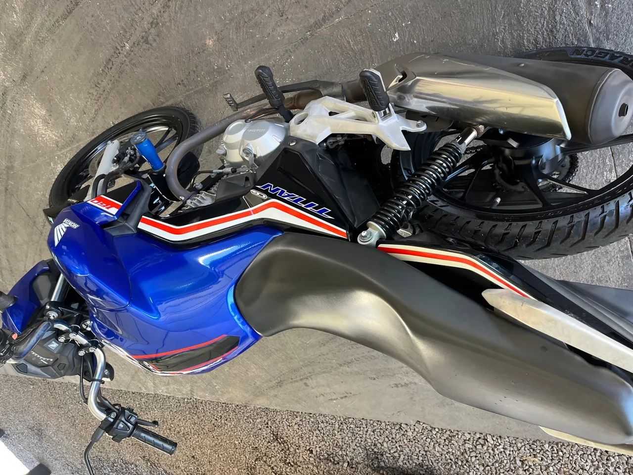 tinta mais completa pego carro na troca ou outra moto - Foto 2