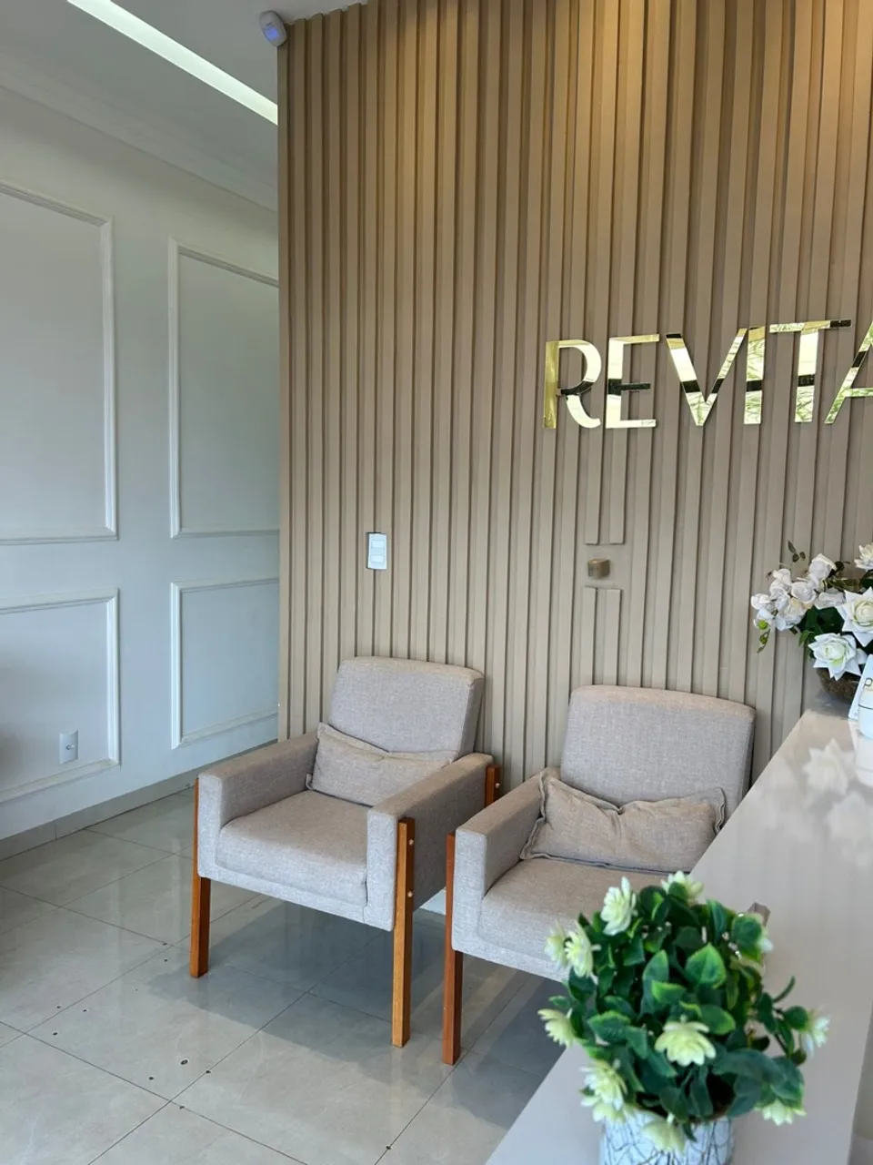 Sala comercial 305 sul