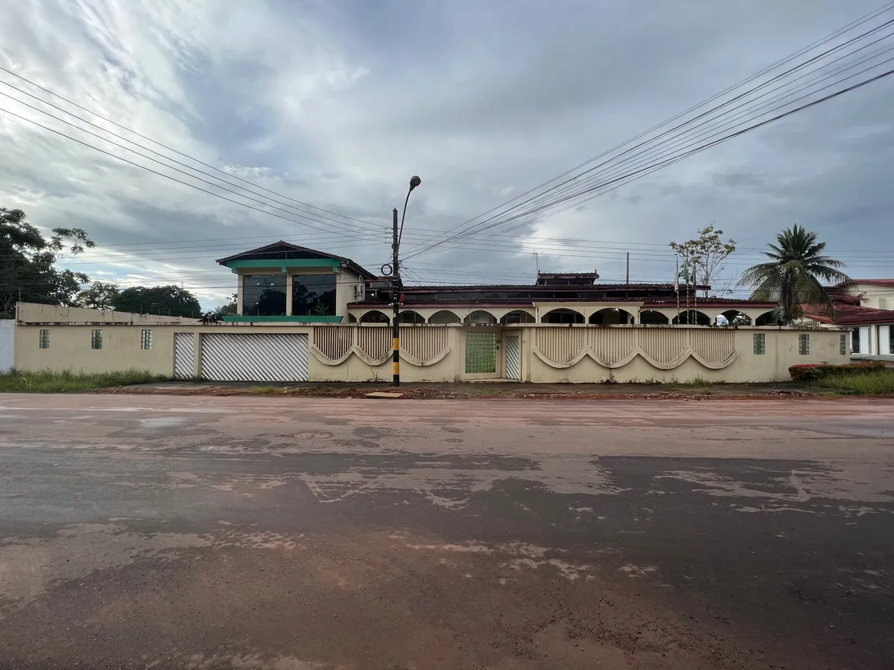Casa em Bairro Nobre de Santana-AP - Vila Amazonas (STAFF)