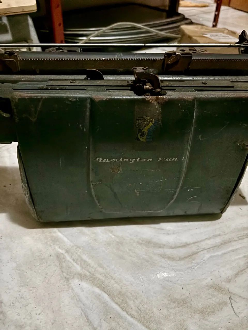 Máquina De Escrever Antiga Remington Rand - Foto 2