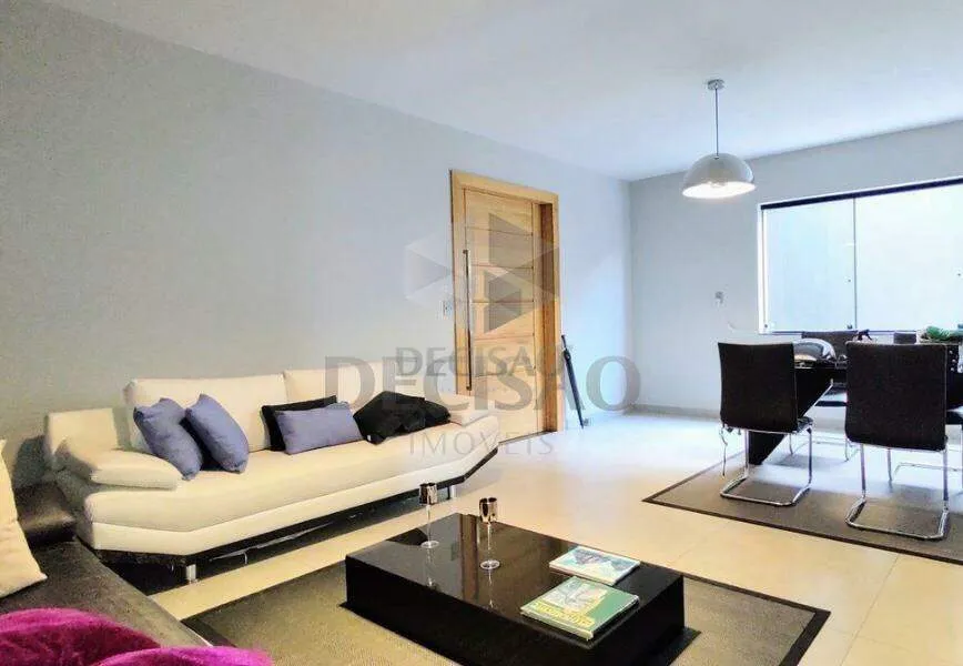 Casa para aluguel, 3 quartos, 3 suítes, 3 vagas, Santa Teresa - Belo Horizonte/MG