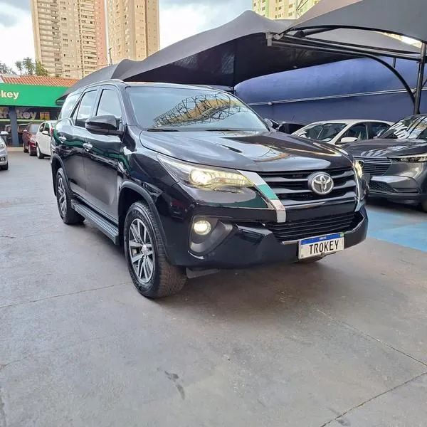 TOYOTA HILUX SW4 SRX 2019 - Foto 3