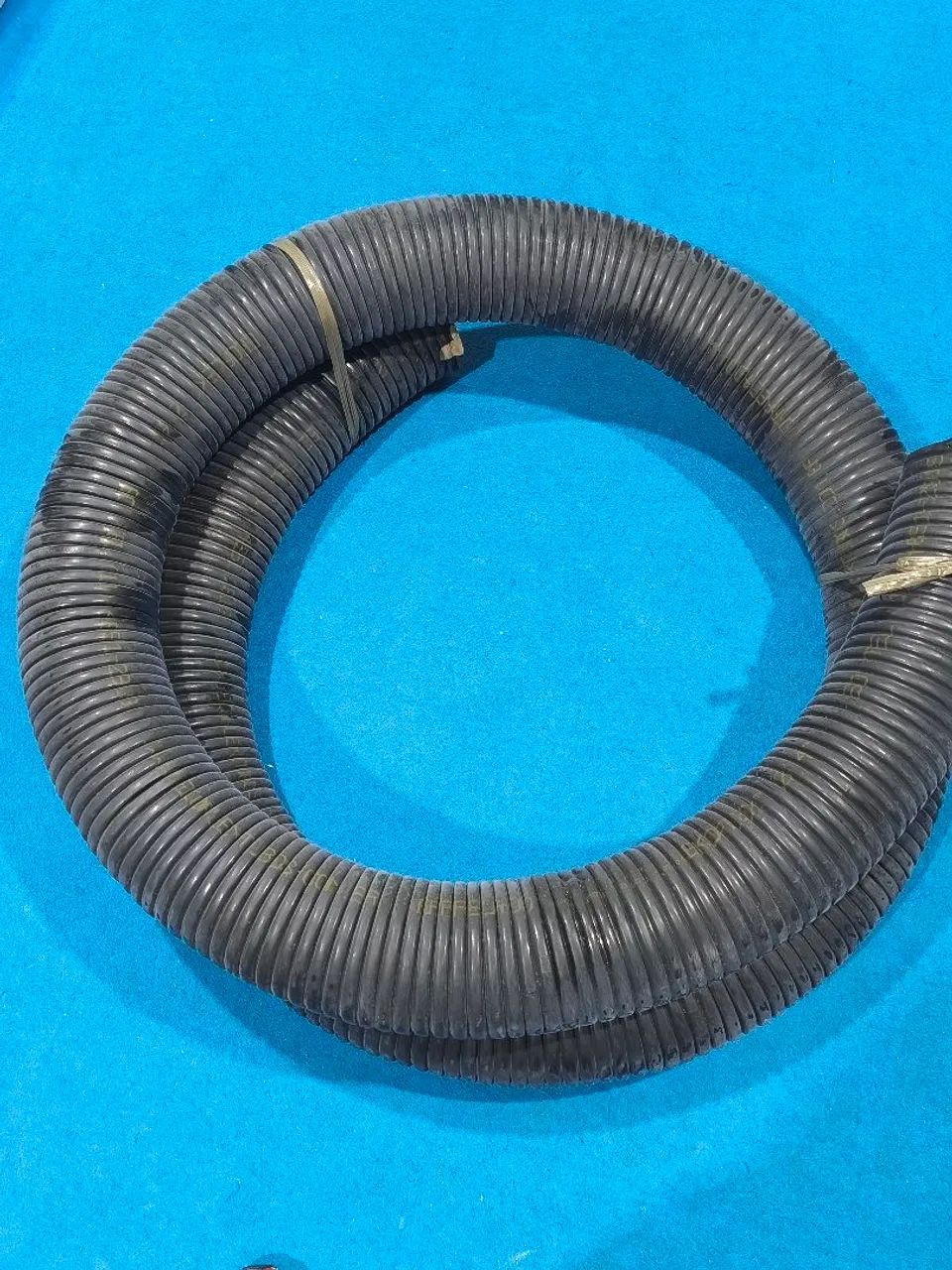 Eletroduto flexível metálico tipo (Sealtubo), diâmetro de 4" marca indelflex, lance com 4m