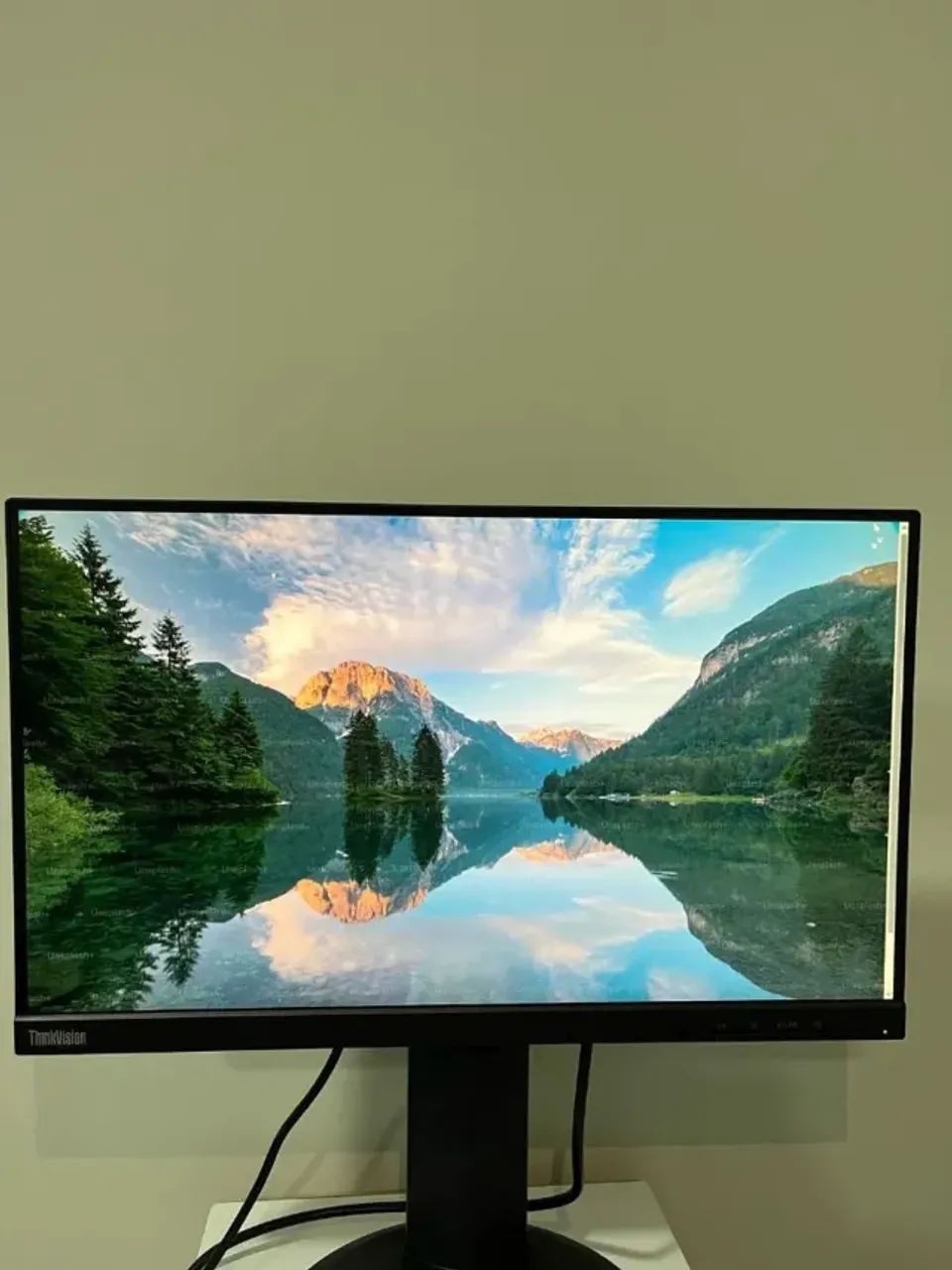 Monitor Lenovo ThinkVision 21.5 Full HD | HDMI  | Bordas Finas