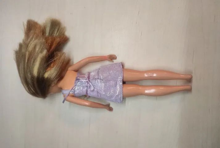 boneca susi anos 90 com lindo vestido lilás - Foto 2