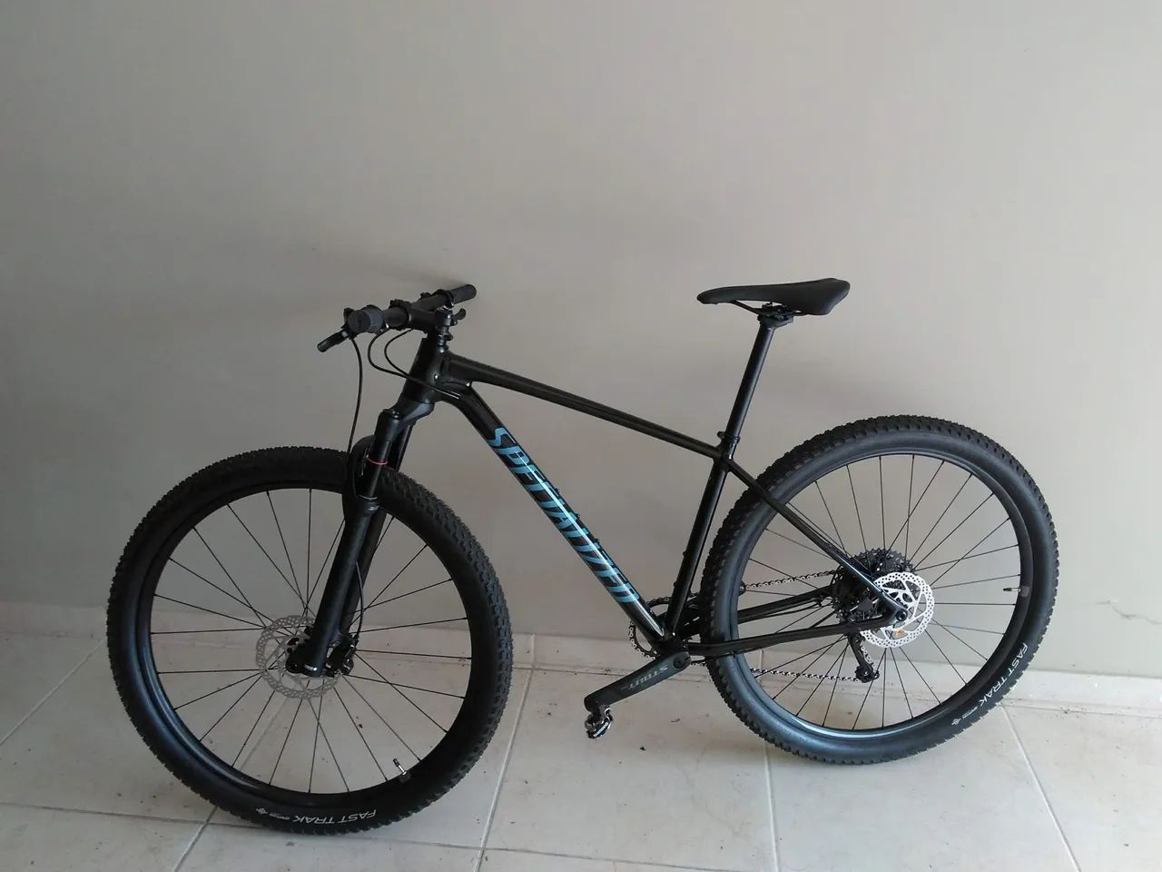 Bicicleta Specialized Chisel Comp 