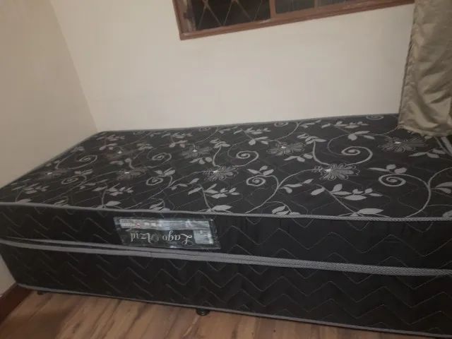 Cama Box + colchão D33
