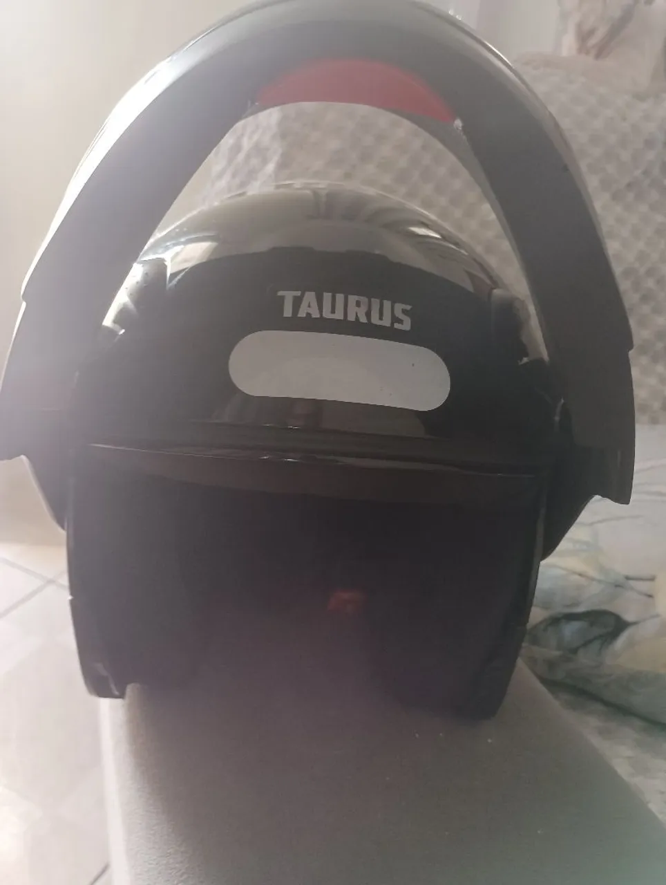 Capacete Taurus Preto