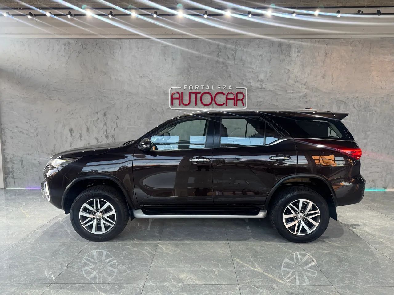 Toyota Hilux SW4 SRX 4X4 2.8 TDI 16V Dies. Aut. 2019 - Foto 5