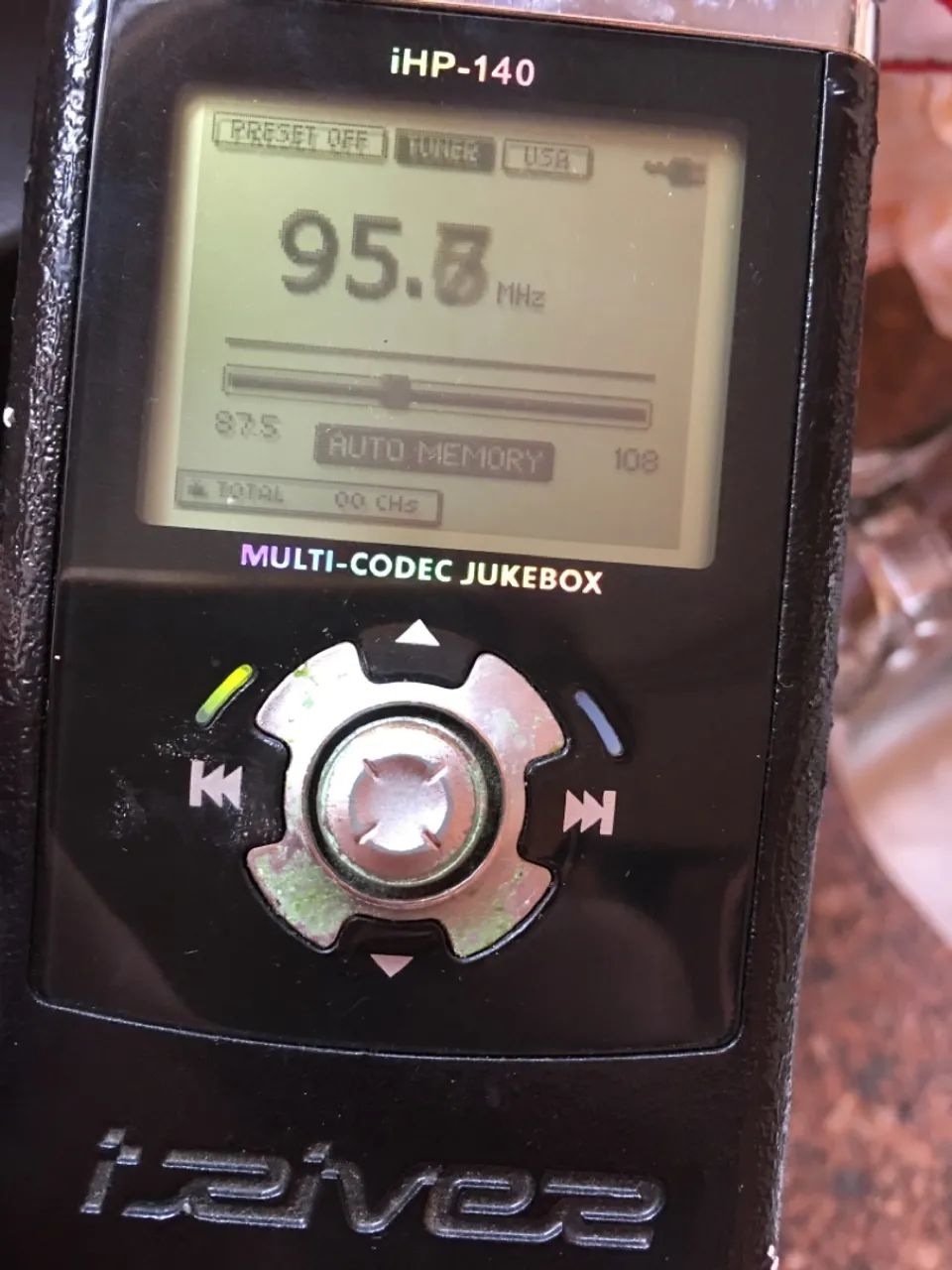 iRiver iHP-140 Multi-Codec Jukebox