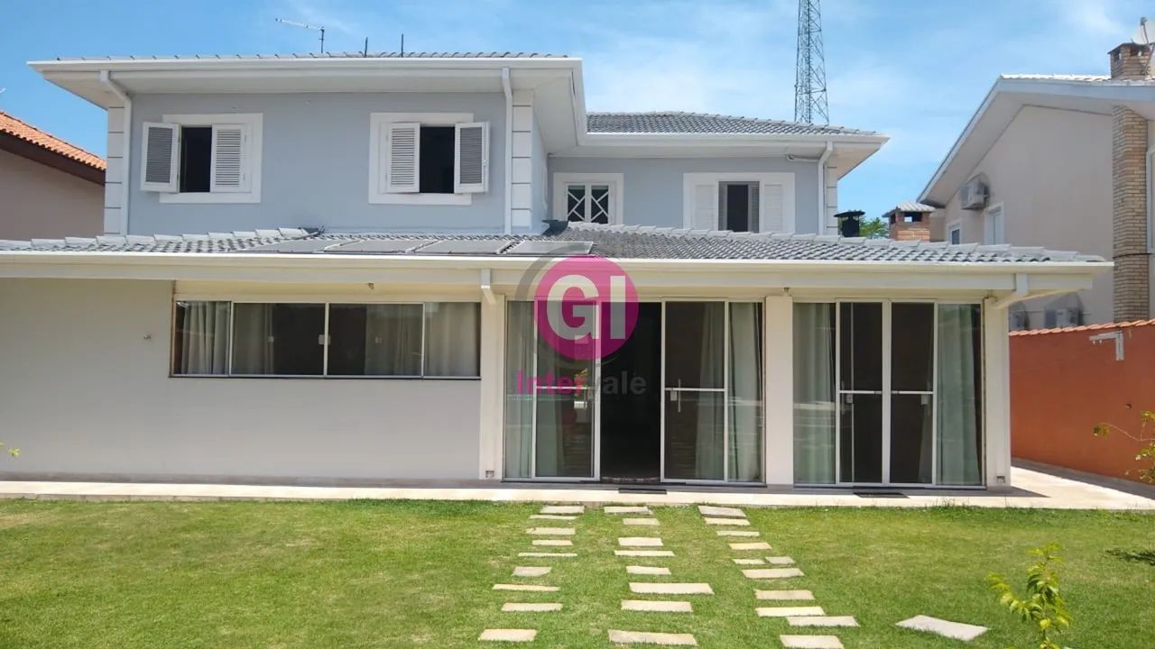 CASA COM PISCINA EM CONDOMINIO PARA LOCAÇÃO NO BAIRRO SANTA MARIA- JACAREI/SP