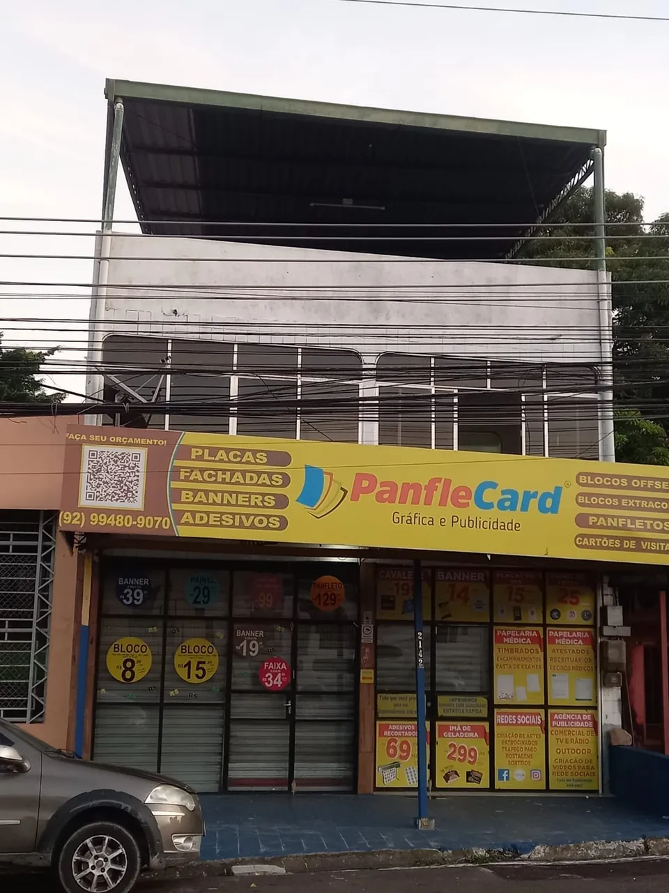 Praça 14 / Ponto Comercial / 9 8 1 0 6 3 2 3. 1