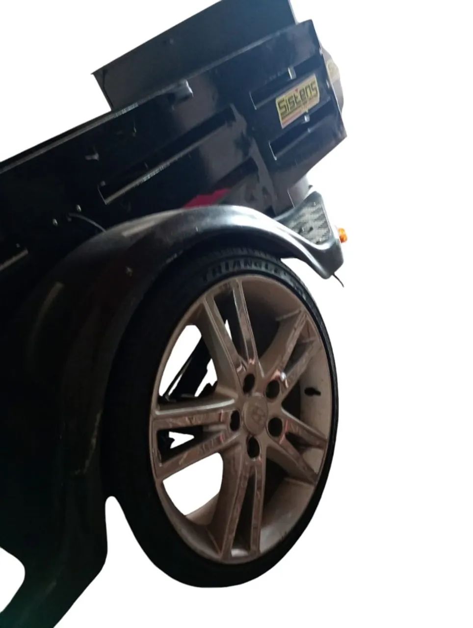 Carretinha para Reboque com Baú  - Foto 5