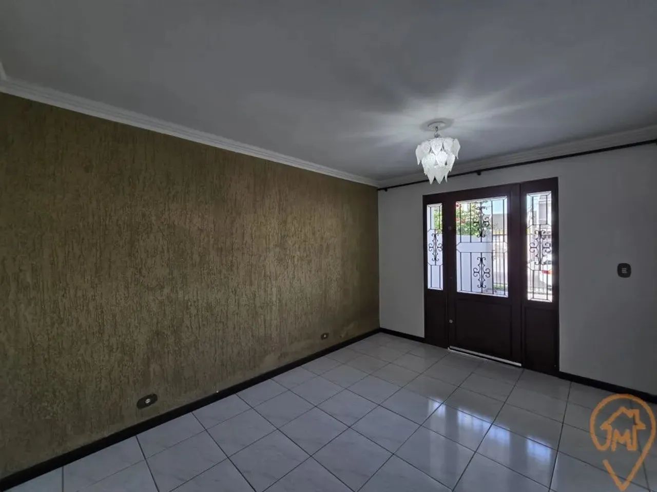 Sobrado com 3 quartos para alugar por R$ 3000.00, 130.00 m2 - XAXIM - CURITIBA/PR - Foto 5