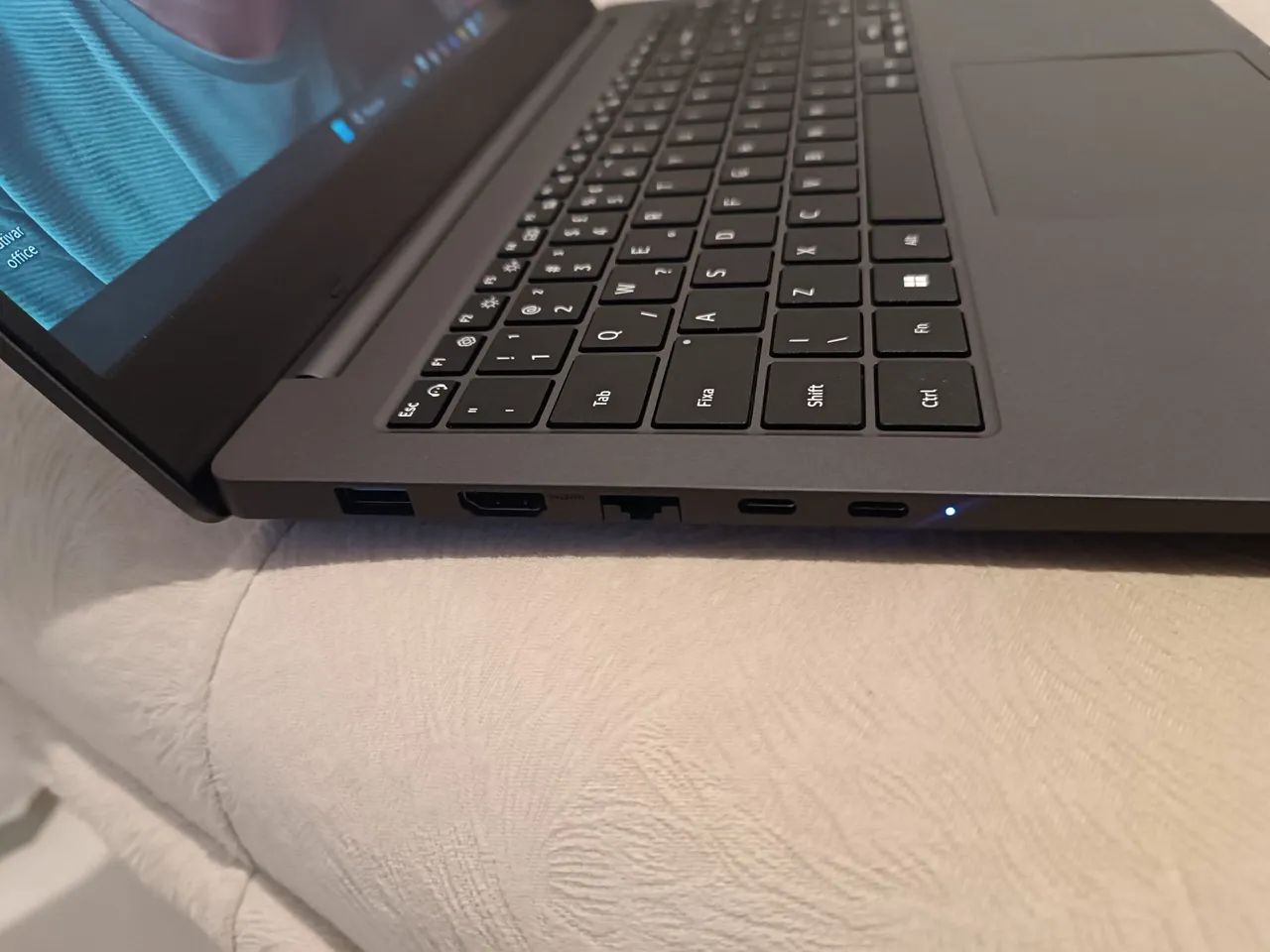 Notebook Samsung - Desempenho e Elegância - Foto 4