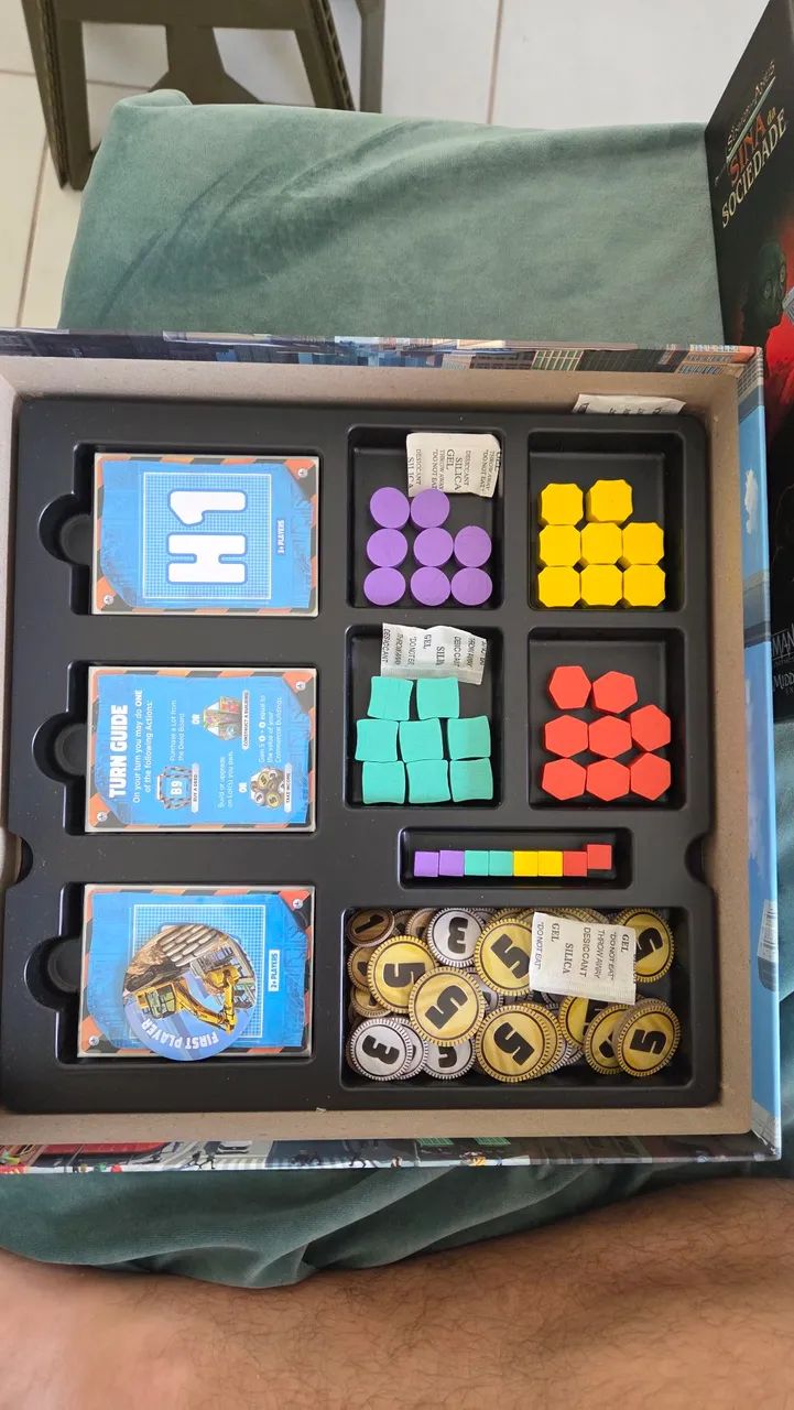 Fundations of Metropolis - Jogo de Tabuleiro  - Foto 3