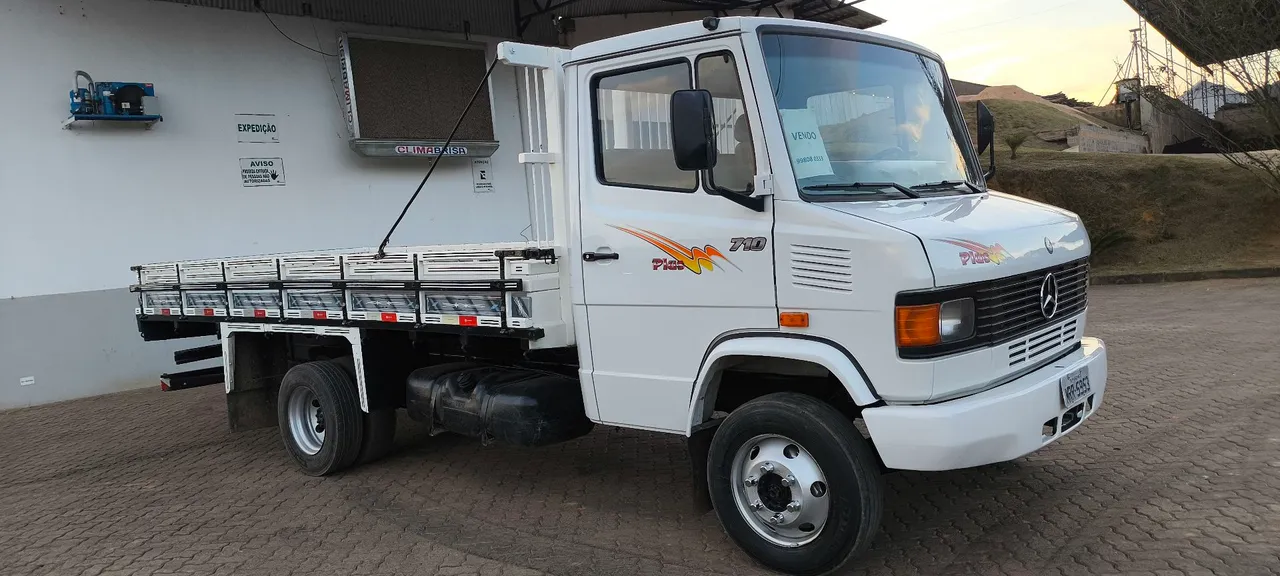 MB 710
