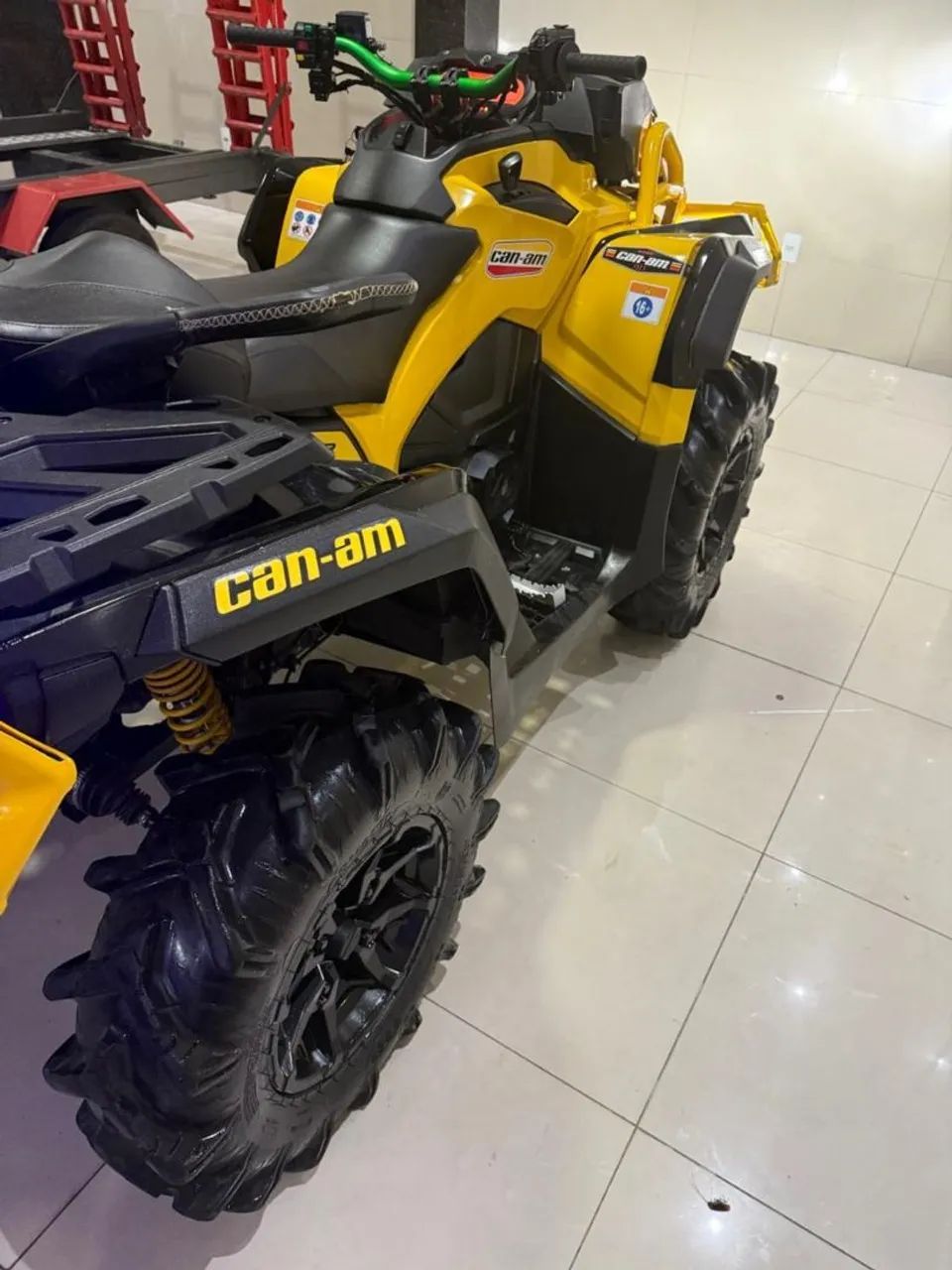 Quadriciclo CAN AM 2021, mil cilindradas.  - Foto 8