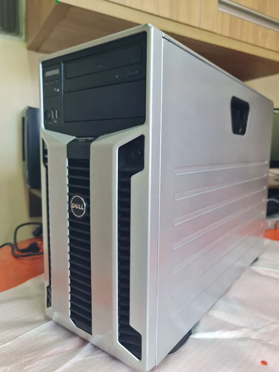 Servidor Dell PowerEdge T610 |2x Xeon E5620-32gb ddr3 ecc-2X2tb sas|