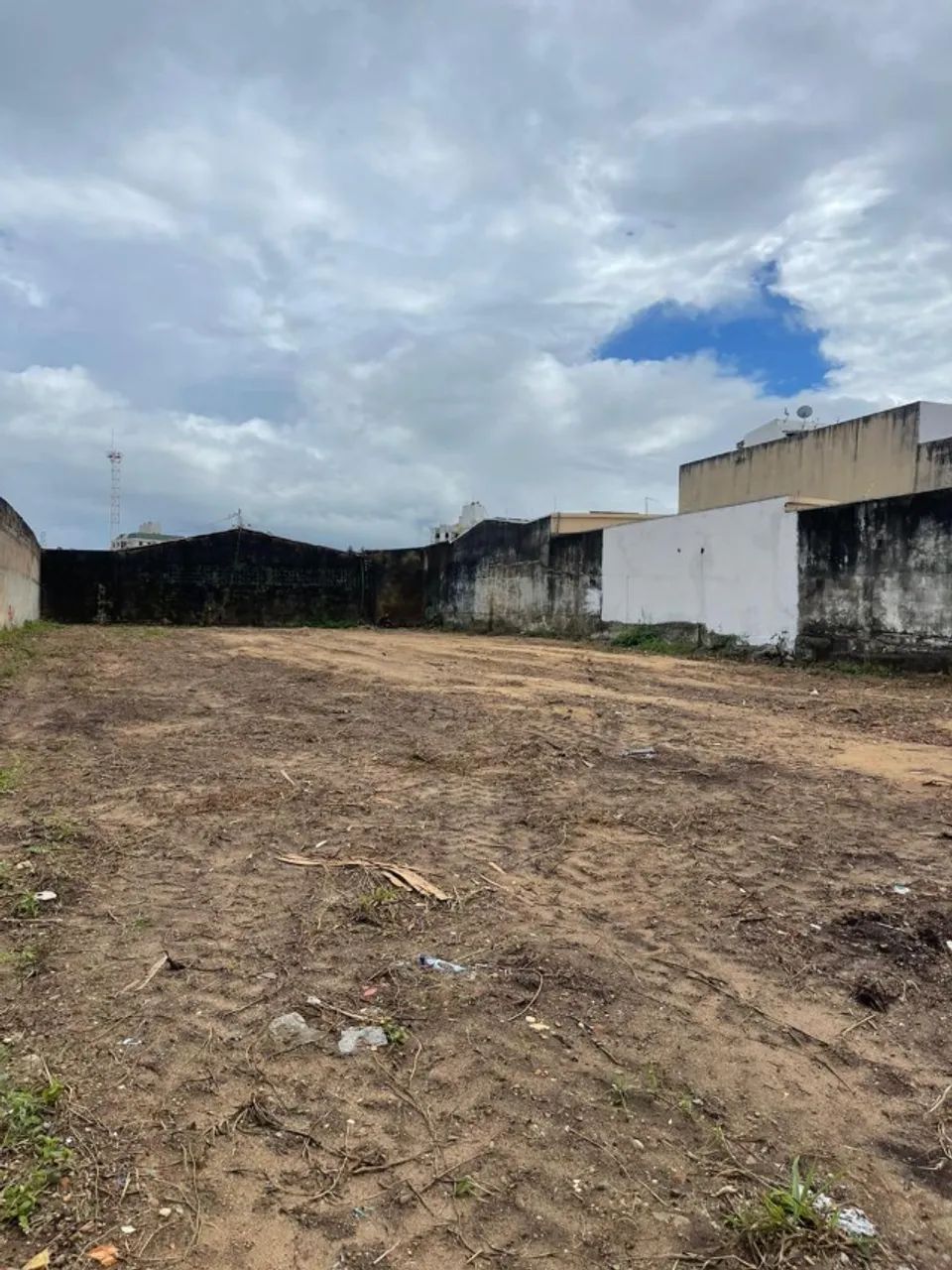 Terreno no Bairro Farolândia