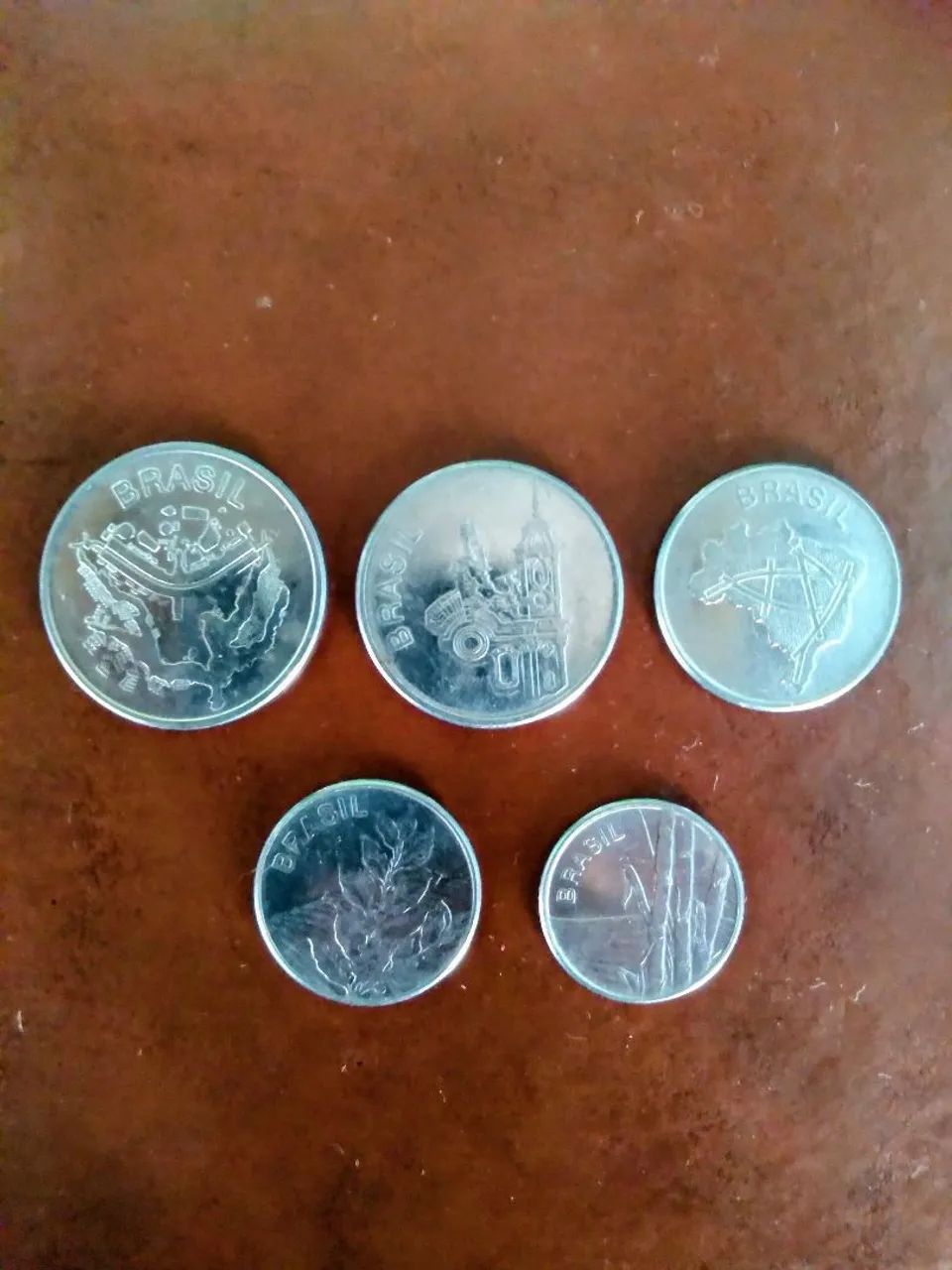 Lote de moedas em "CRUZEIROS" - Foto 2