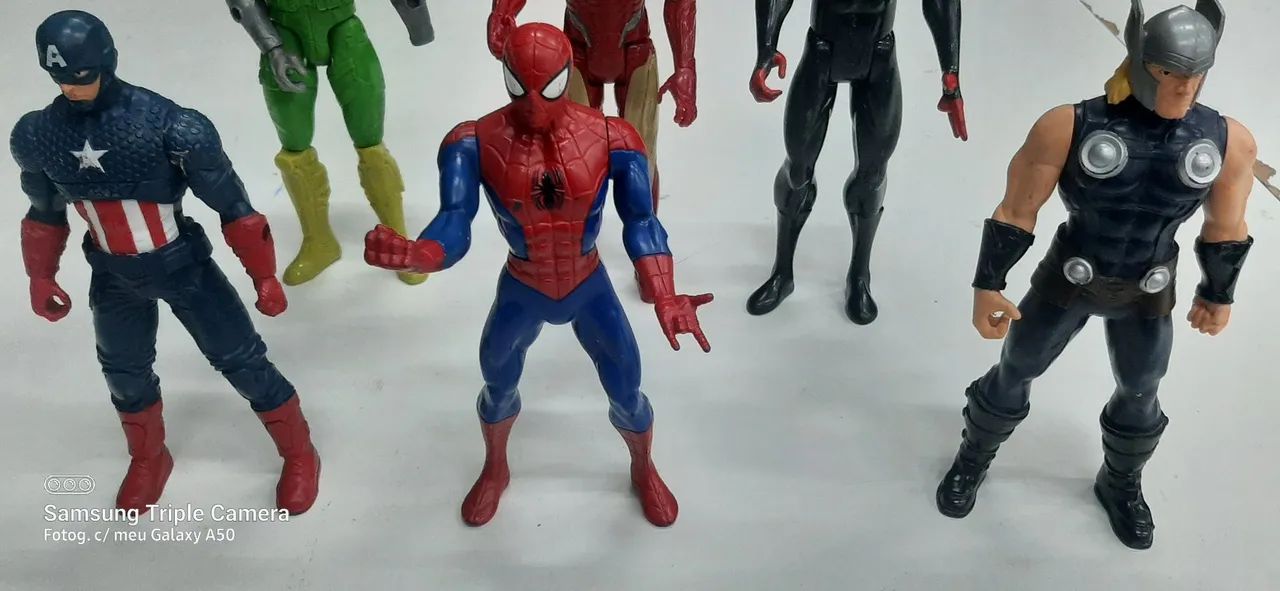Heróis Marvel - Bonecos de ação R$ 25 cada - Foto 2