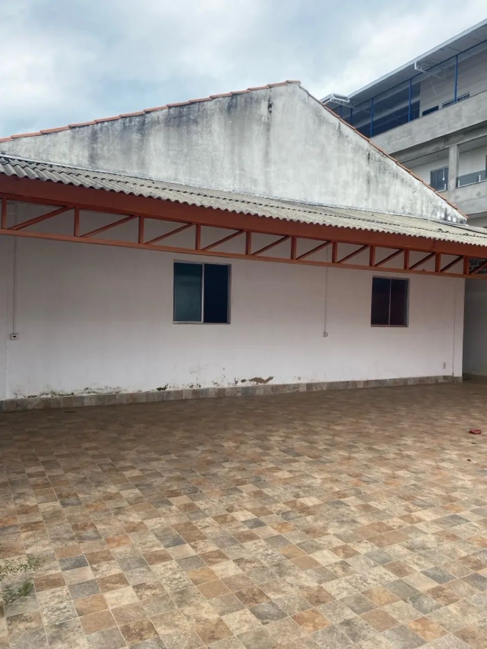 Aluga ou vende casa comercial na rua i 134 bairro união 