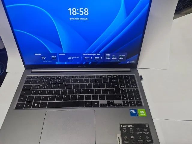 Vende-se notebook SAMSUNG GALAXYBOOK4 - Foto 4