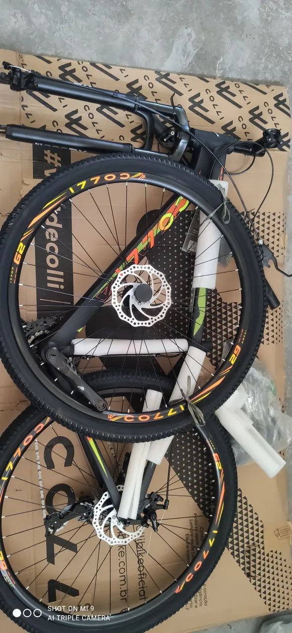 Bicicleta nova na caixa aro 29