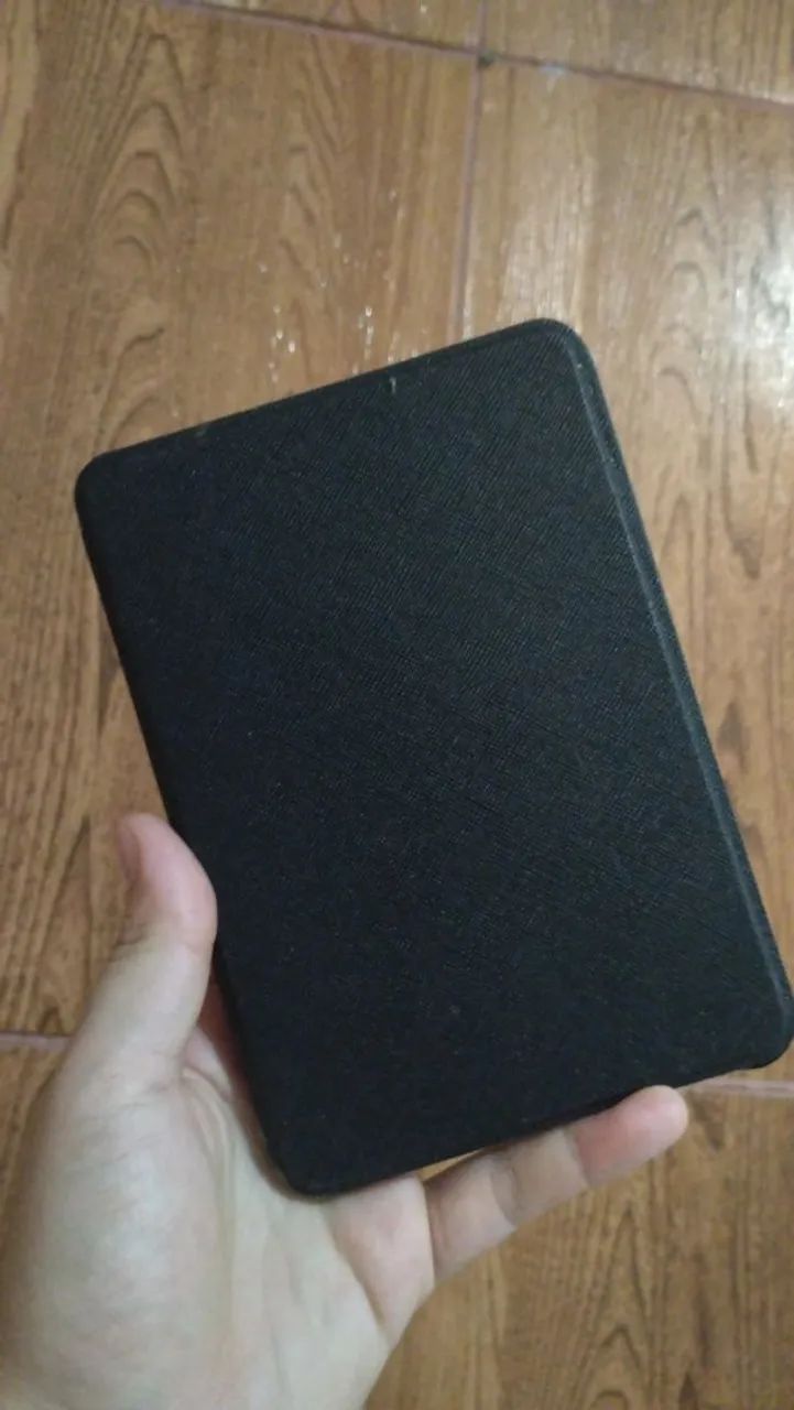Kindle semi-novo com capa magnética  - Foto 3