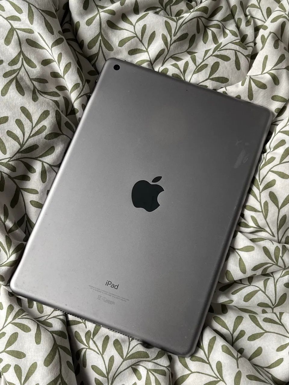 iPad 6ª Geração 128 GB + Apple Pencil (1ª Geração)