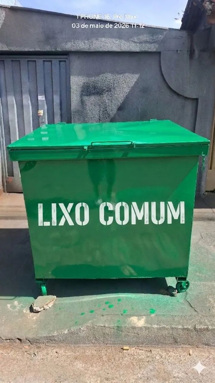 Lixeira contener basculante capacidade 1100lts toda fabricada na chapa 14. 