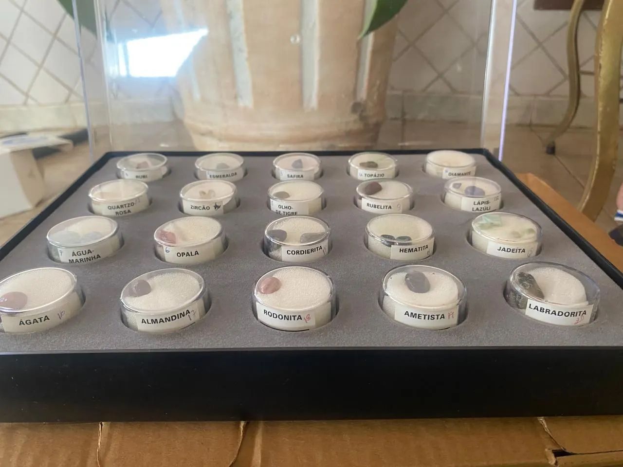 coleção de minerais e pedras preciosas - Foto 2