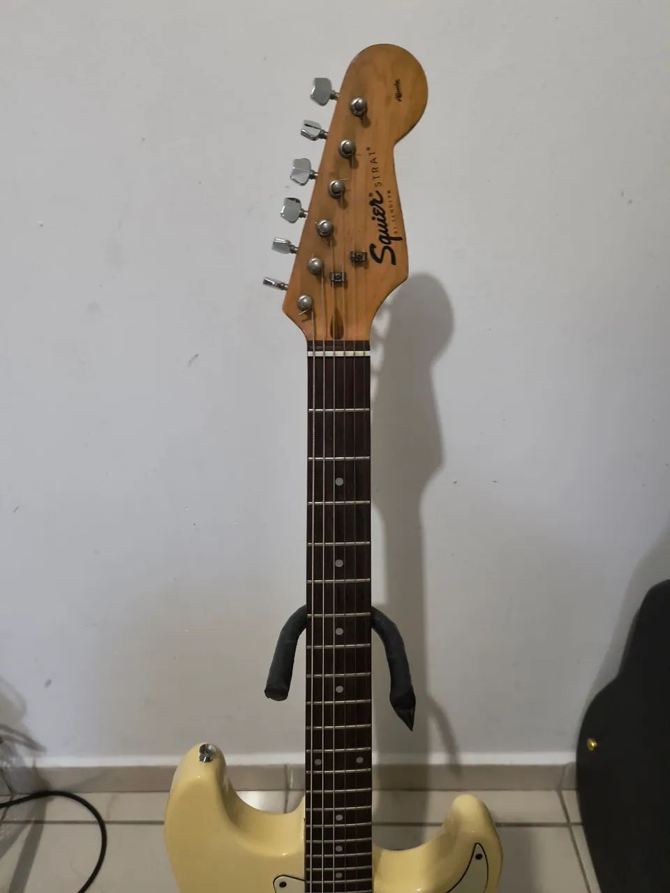 Guitarra Squier Strato  - Foto 2