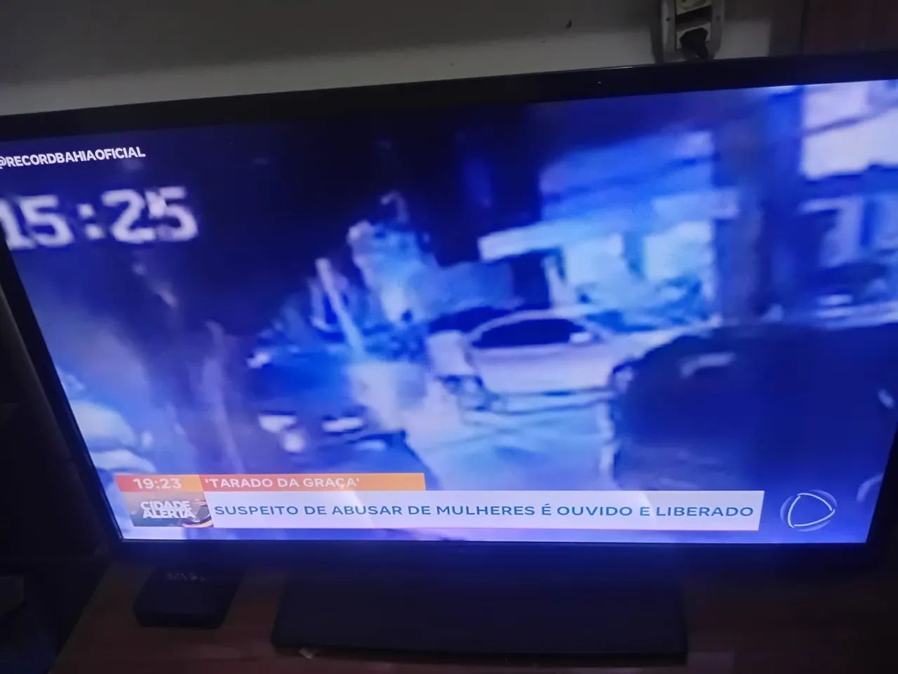 Vendo TV 39 polegadas PHILIPS  - Foto 2