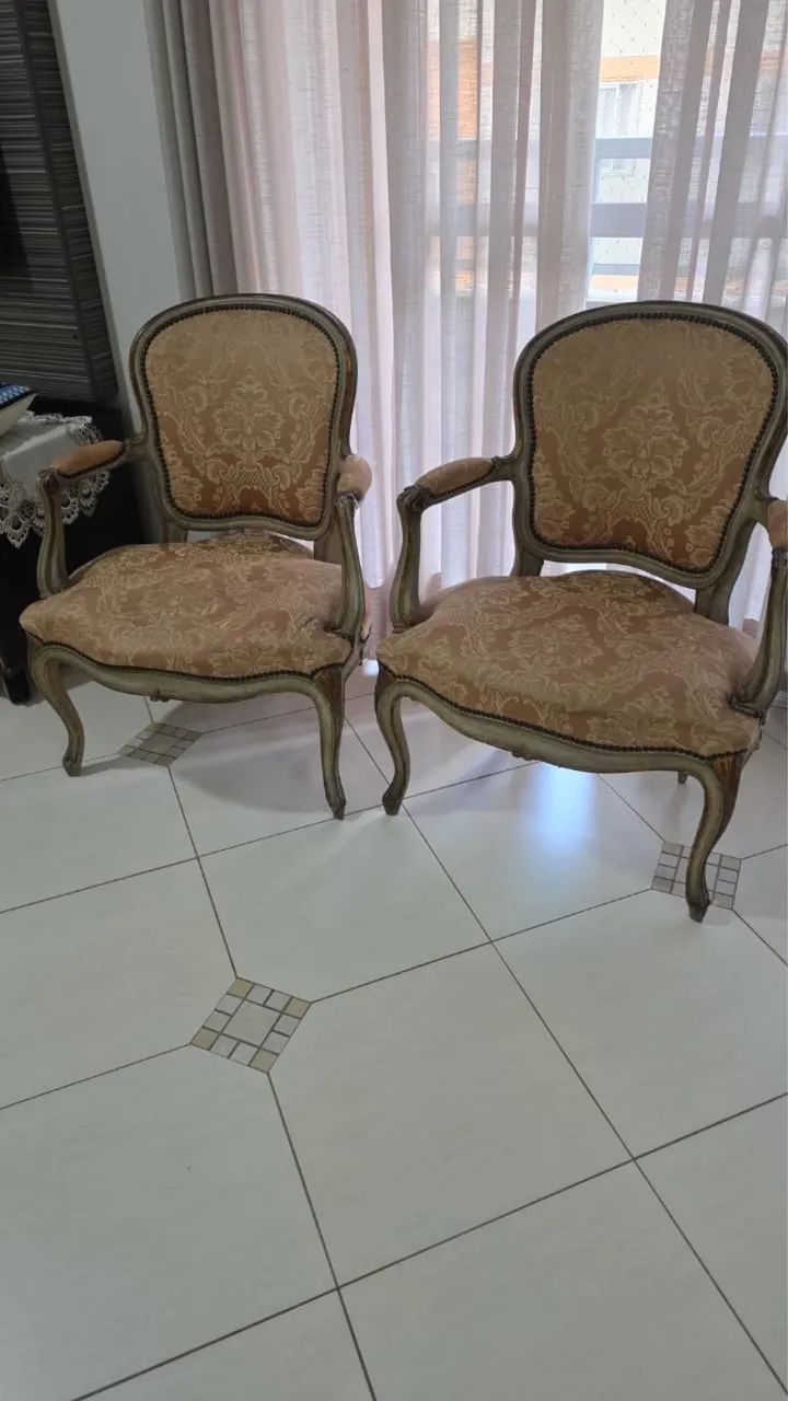 Cadeiras Luis XV Lindas