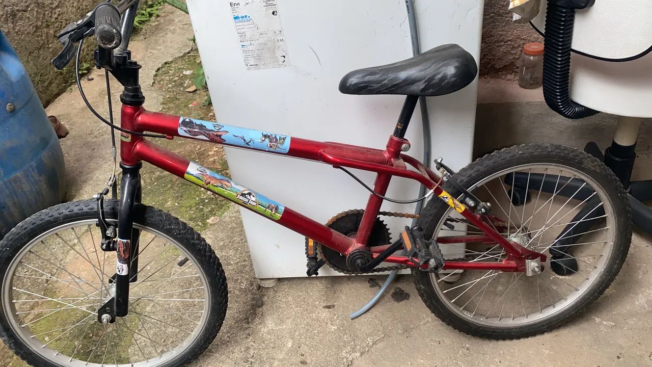 Bicicleta semi nova