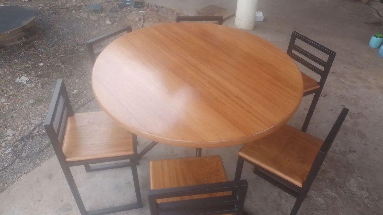 Vende-se jogo de mesa industrializada  - Foto 3