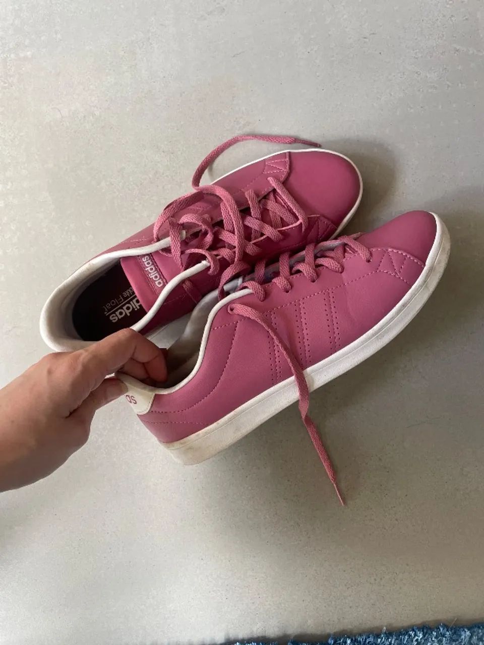 Tênis Adidas rosa - TAM. 36