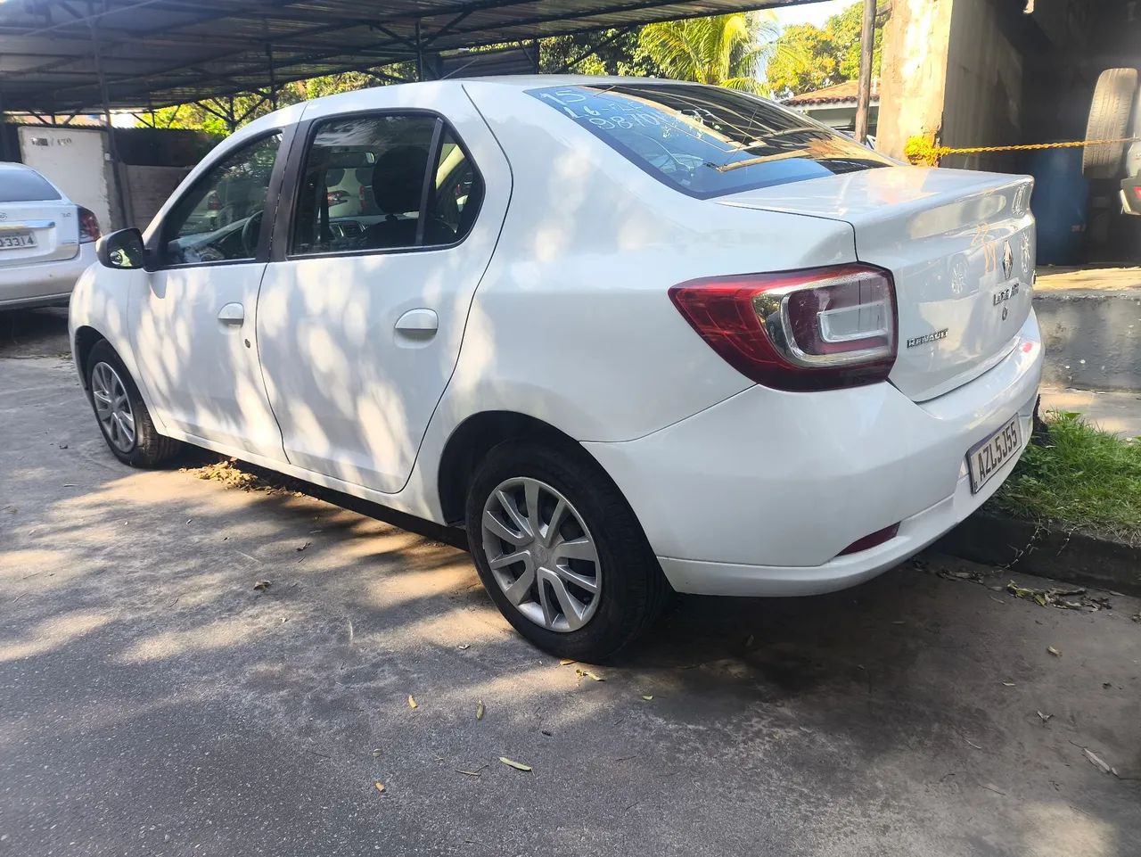 Renault Logan Expression Hi-flex 1.6 8V 4P 2015 - Foto 3