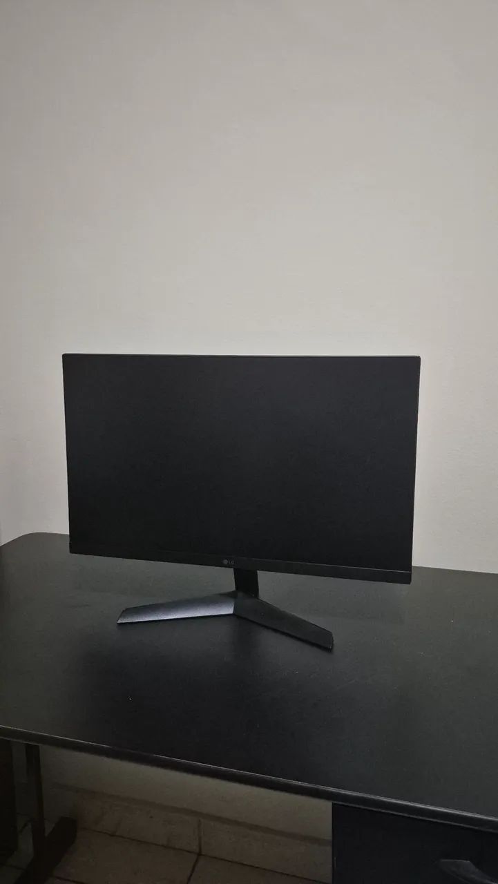 Monitor LG UltraGear 24" IPS 144Hz 1ms
