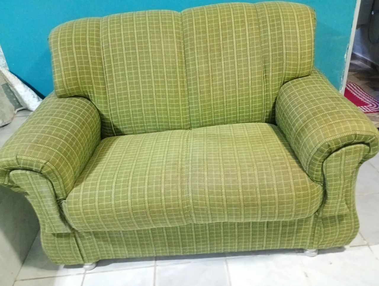 Sofa dois lugares em bom estado de uso  - Foto 4