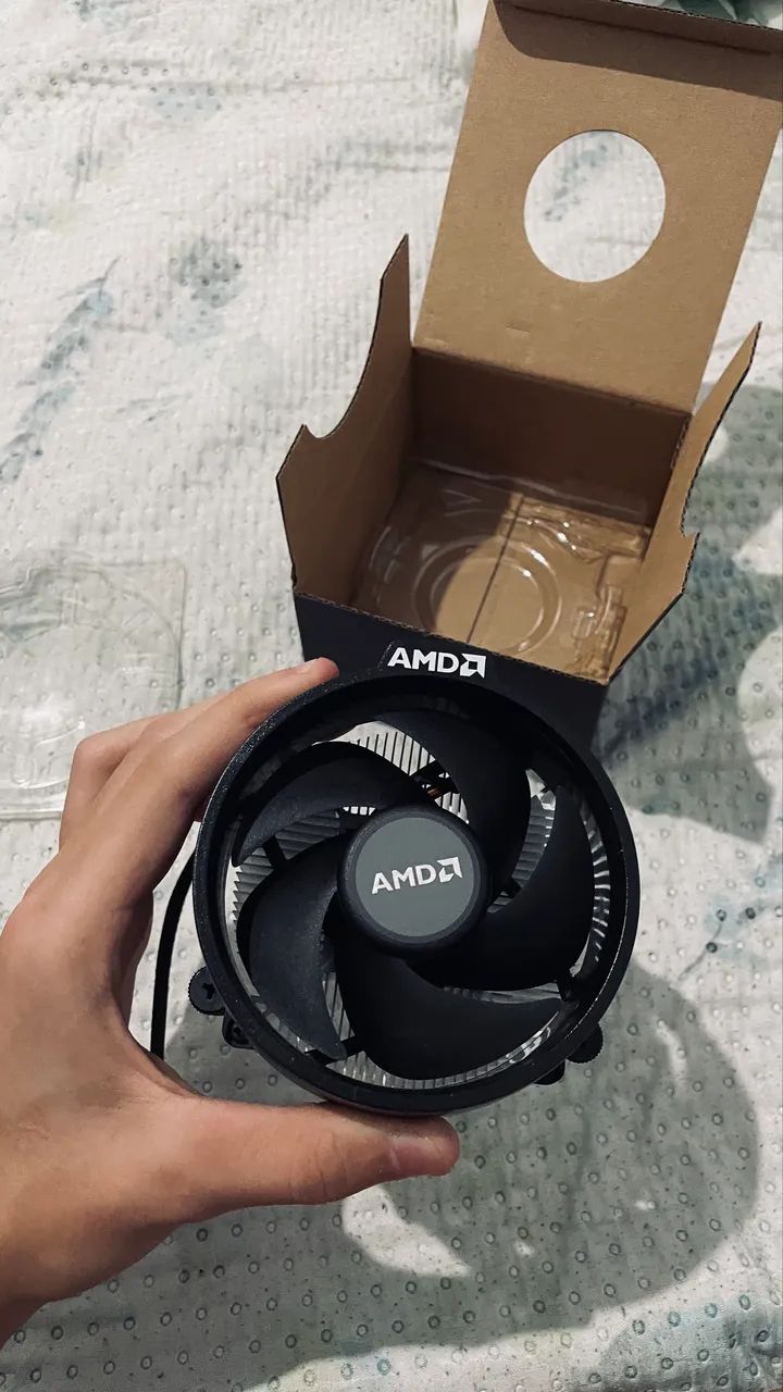 PROCESSADOR RYZEN 3 2200G USADO - Foto 4