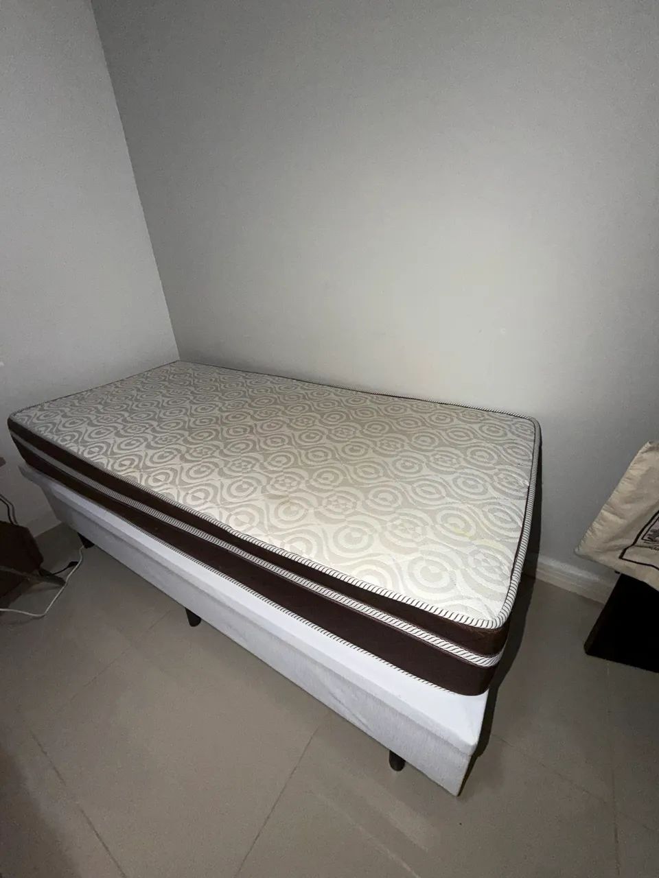 Cama solteiro com baú  - Foto 3