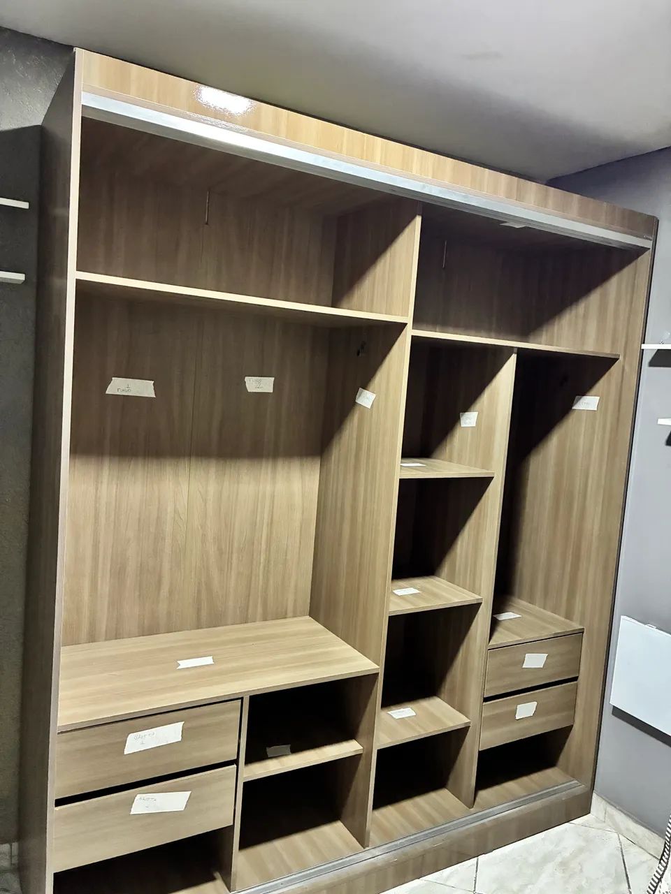 Guarda-Roupa - Foto 2